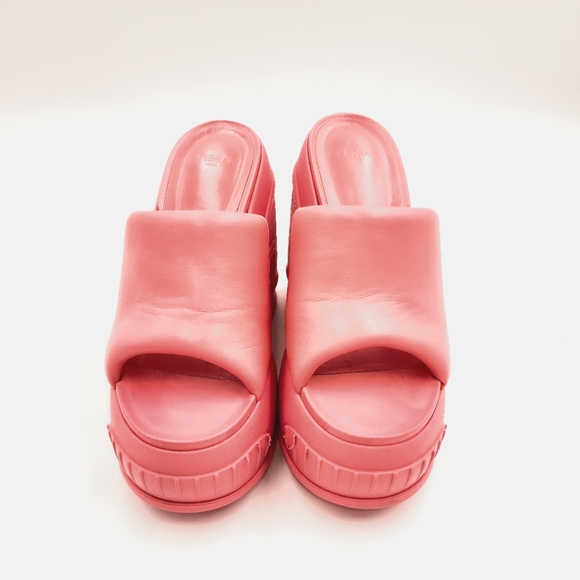 FENDI Pink Platform Slip-On Logo Leather & Rubber Designer Slides Sandals EU 37 - Picture 4 of 9
